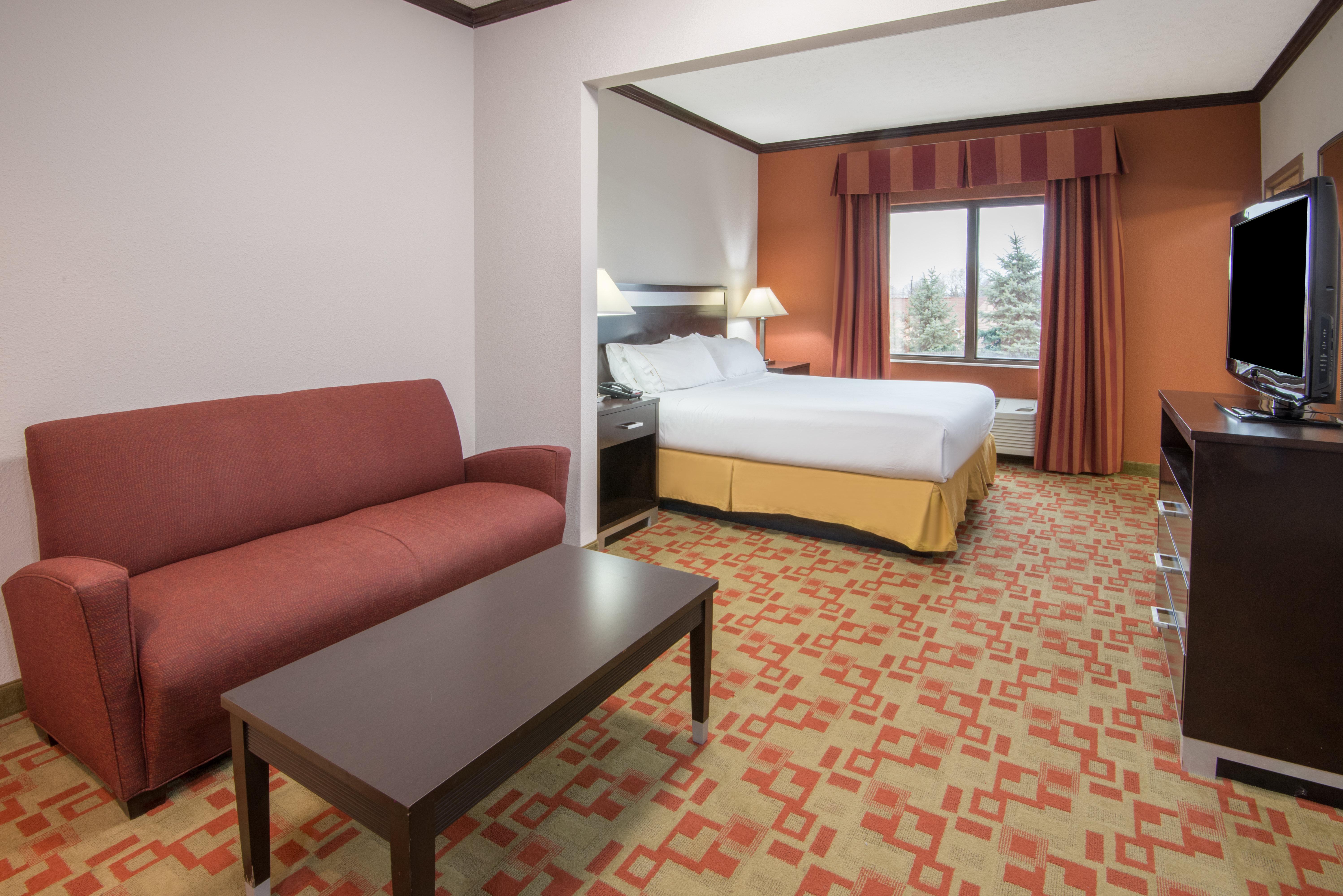 Holiday Inn Express Cleveland Airport - Brook Park By Ihg Dış mekan fotoğraf