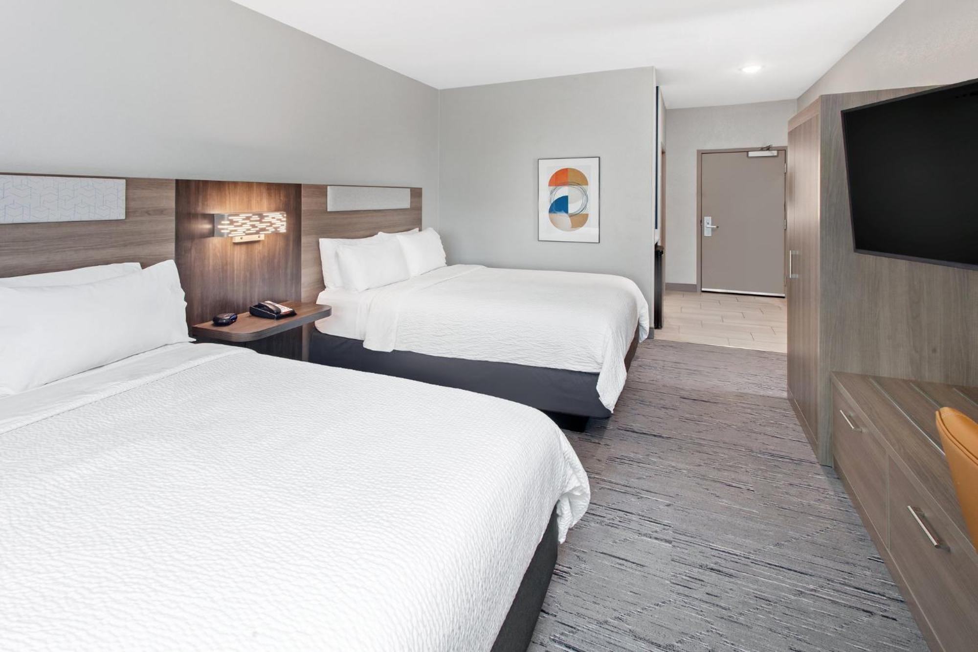 Holiday Inn Express Cleveland Airport - Brook Park By Ihg Dış mekan fotoğraf