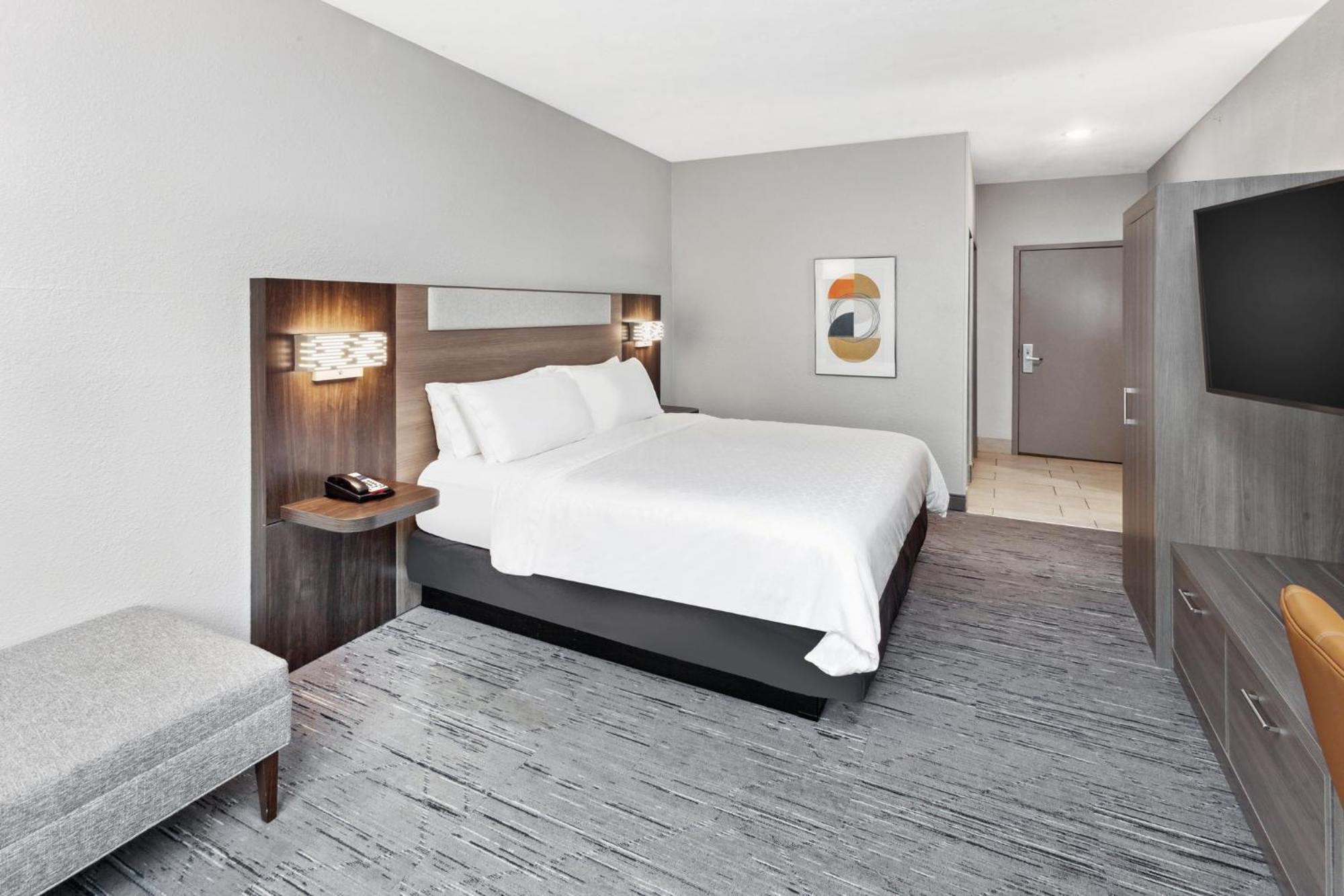 Holiday Inn Express Cleveland Airport - Brook Park By Ihg Dış mekan fotoğraf
