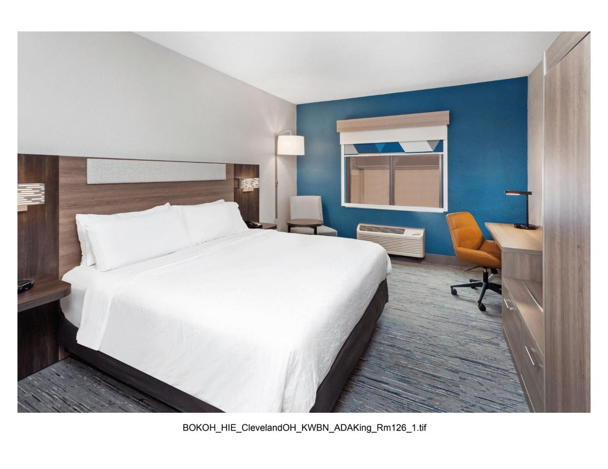 Holiday Inn Express Cleveland Airport - Brook Park By Ihg Dış mekan fotoğraf