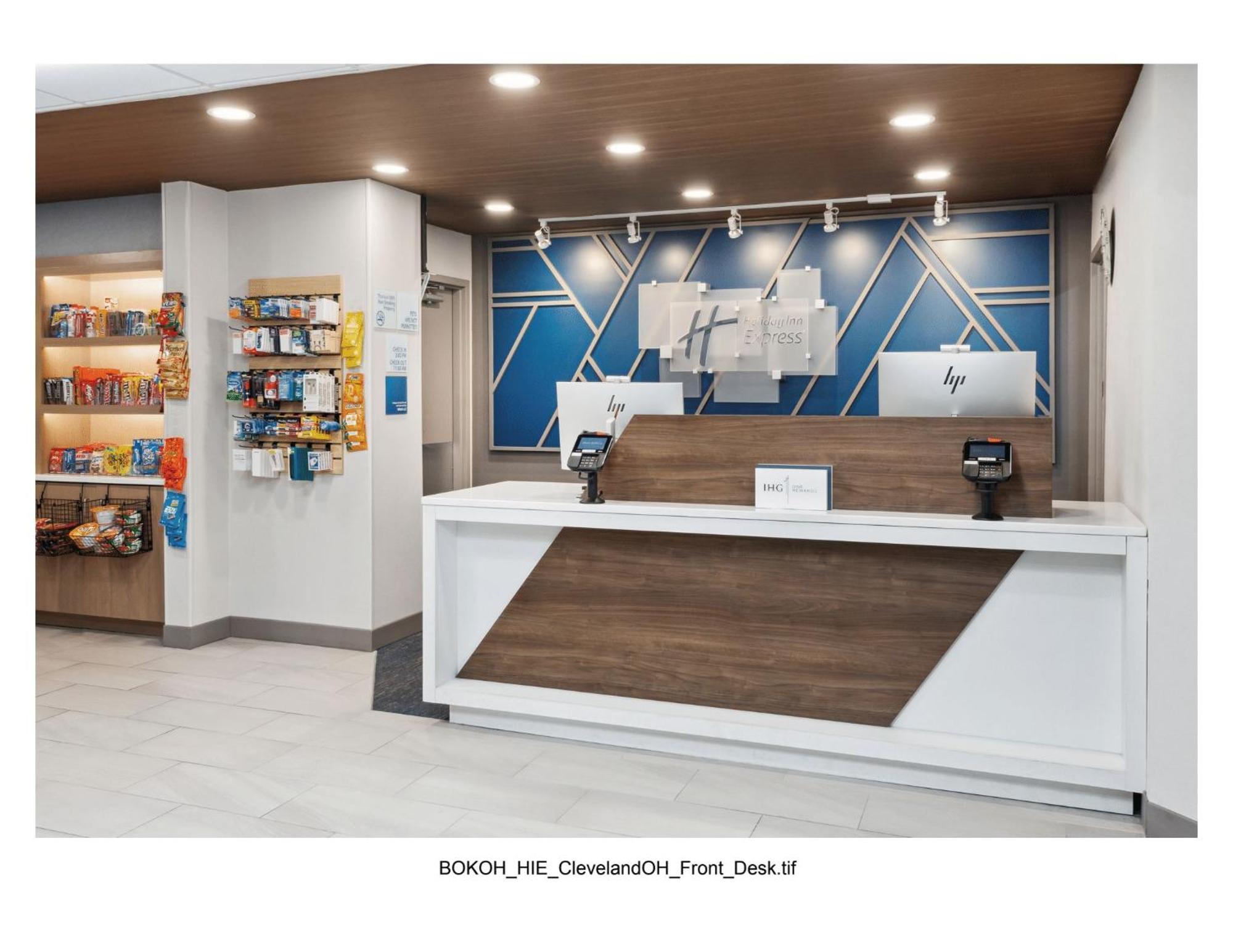 Holiday Inn Express Cleveland Airport - Brook Park By Ihg Dış mekan fotoğraf