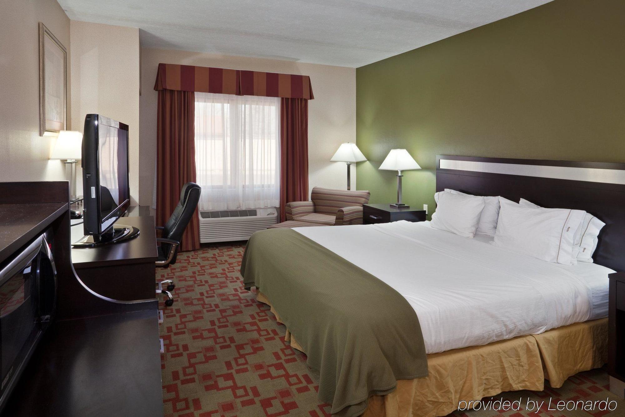 Holiday Inn Express Cleveland Airport - Brook Park By Ihg Oda fotoğraf